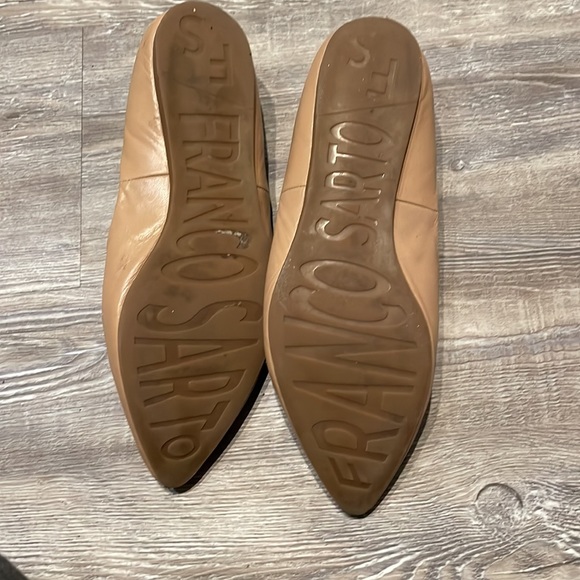 Women’s Franco Sarto beige flats Sz 8 - Picture 4 of 5